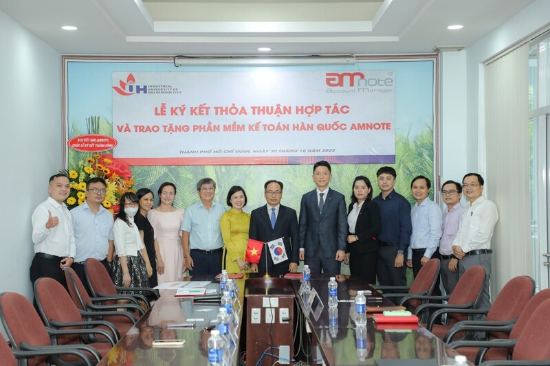 SIGNING CEREMONY OF COOPERATION AGREEMENT (M.O.U) BETWEEN AMNOTE and HCMC INDUSTRIAL UNIVERSITY (IUH)