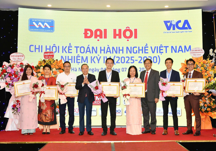 z6780725531665_831e013aca05a4f5f8165f954ae84114